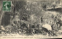 CPA Grotte de Petrification Stalactites Ligne du Sud de la France Saut du Loup Grottes 