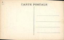 CPA Bateau de Guerre Courbet Cuirasse a turbines