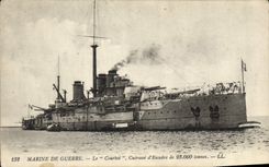 CPA Bateau de Guerre le Courbet Cuirasse d'escadre