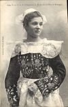 CPA Folklore Jeune fille de Fouesnant 