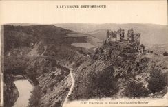 CPA L'Auvergne pittoresque Vallee de la Sioule et chateau Rocher 