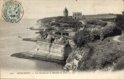 CPA Meschers Les grottes et le moulin du Duc 