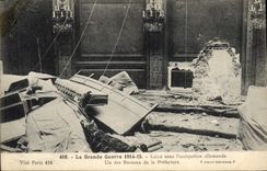 CPA La Grande Guerre 1914 1915 Lille sous l'occupation allemande Un des bureaux de la Prefecture Mil