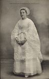 CPA Folklore Jeune fille de Douarnenez en costume de fete 