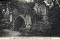 CPA Senlis (Oise) Chateau Henri IV Interieur du Parc 