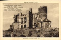 CPA L'Auvergne poetique Chateau de Murols (Facade est) 