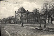 CPA Au pays du Champagne Epernay illustree Le Palais de Justice La Gendarmerie La Prison 
