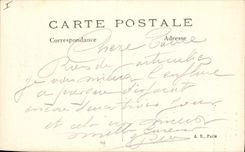 CPA Militaria La Grande Guerre 1914 15 Le Beffroi d'Ypres (Belgique) apres le bombardement