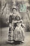 CPA Folklore Jeune fille et fillette de Pont Aven 