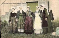 CPA Folklore Costumes de Concarneau et de Pont l'Abbe 