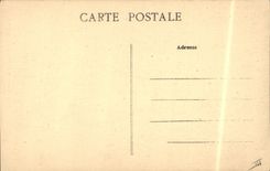 CPA Folklore  Pensive Jeune Fille de l'Ile de Sein 