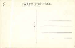 CPA Folklore  Jeune fille de Port Navalo 