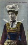 CPA Folklore  En Bretagne Jeune femme de Pont Aven 