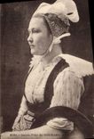 CPA Folklore  Jeune fille de Gouezec 