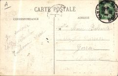 CPA Folklore  Jeune femme de Sarzeau 