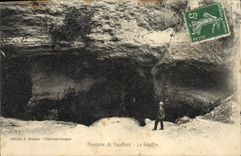 CPA Fontaine de Vaucluse Le Gouffre 