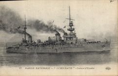 CPA Bateau de guerre Marine Nationale Democratie Cuirasse d'Escadre 