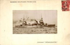 CPA Bateau de guerre Marine Militaire Francaise Cuirasse Democratie 