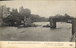 CPA Militaria Guerre de 1914 Reims la Cathedrale Exterieur de la grande voute apres l'incendie