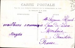 CPA Poupee Dis donc Zezette mangerons vite tout les gateaux 