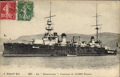 CPA Bateau de guerre La Democratie Cuirasse