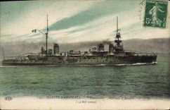 CPA Bateau de guerre Democratie Cuirasse d'escadre