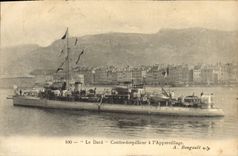 CPA Bateau de guerre Le Dard Contre torpilleur a l'appareillage