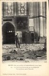 CPA Militaria Reims La cathedrale bombardee par les Allemands Vue interieure apres l'incendie 