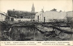 CPA Militaria Albert Les usines Robert Schneider incendiees par les Allemands