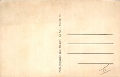 CPA Folklore La dentelliere au petit chapeau