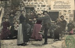 CPA Folklore Auvergne La bourree