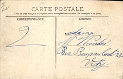 CPA Folklore Auvergne La bourree