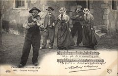 CPA Folklore Auvergne Couples Auvergnats
