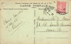 CPA Folklore Plougastel Daoulas Costume des femmes