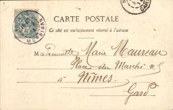 CPA Folklore Pont Aven Le Dimanche on met son beau tablier moire et son plus joli sourire