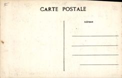 CPA Folklore Une famille de Plougastel Daoulas