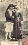 CPA Folklore Le Bourg de Batz Les maries Mariage