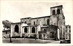 CPA Chateau Thiers Eglise Saint Genes