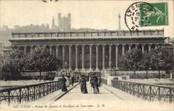 CPA Palais de justice et basilique de Fourviere Lyon