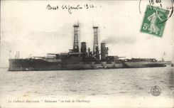 CPA Bateau de guerre Le Cuirasse americain Delaware en rade de Cherbourg