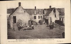 CPA Militaria Maisons detruites a O