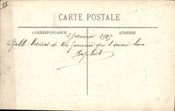 CPA Militaria Le crime de Reims Rue de l'Universite bombardee et incendiee par les Allemands Epiceri