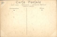 CPA Folklore Noce bretonne au Pays de Cornouailles Groupe de jeunes filles Mariage