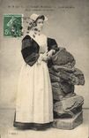 CPA Folklore Lorient Jeune paysanne de la commune de Lorient