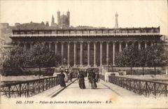 CPA Palais de justice et basilique de Fourviere Lyon