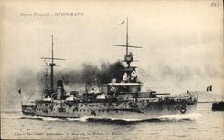 CPA Bateau de Guerre Democratie
