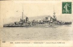 CPA Bateau de Guerre Democratie Cuirasse d'escadre