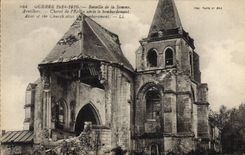 CPA Militaria Bataille de la Somme Arvilliers Chevet de l'eglise apres le bombardement