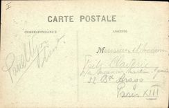 CPA Militaria Reims apres la retraite des Allemands Rue de l'Etape