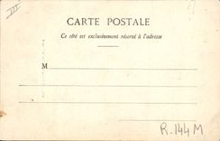 CPA Folklore Auvergne Vieille fileuse